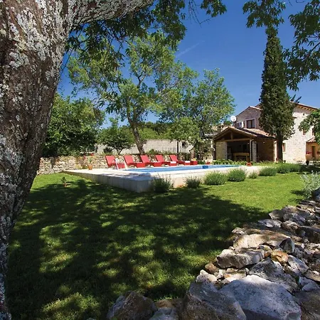 Dom wakacyjny Iv Manjadvorci